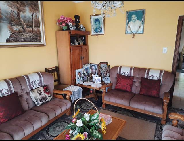 3 BEDROOM HOUSE FOR SALE IN RAISETHORPE